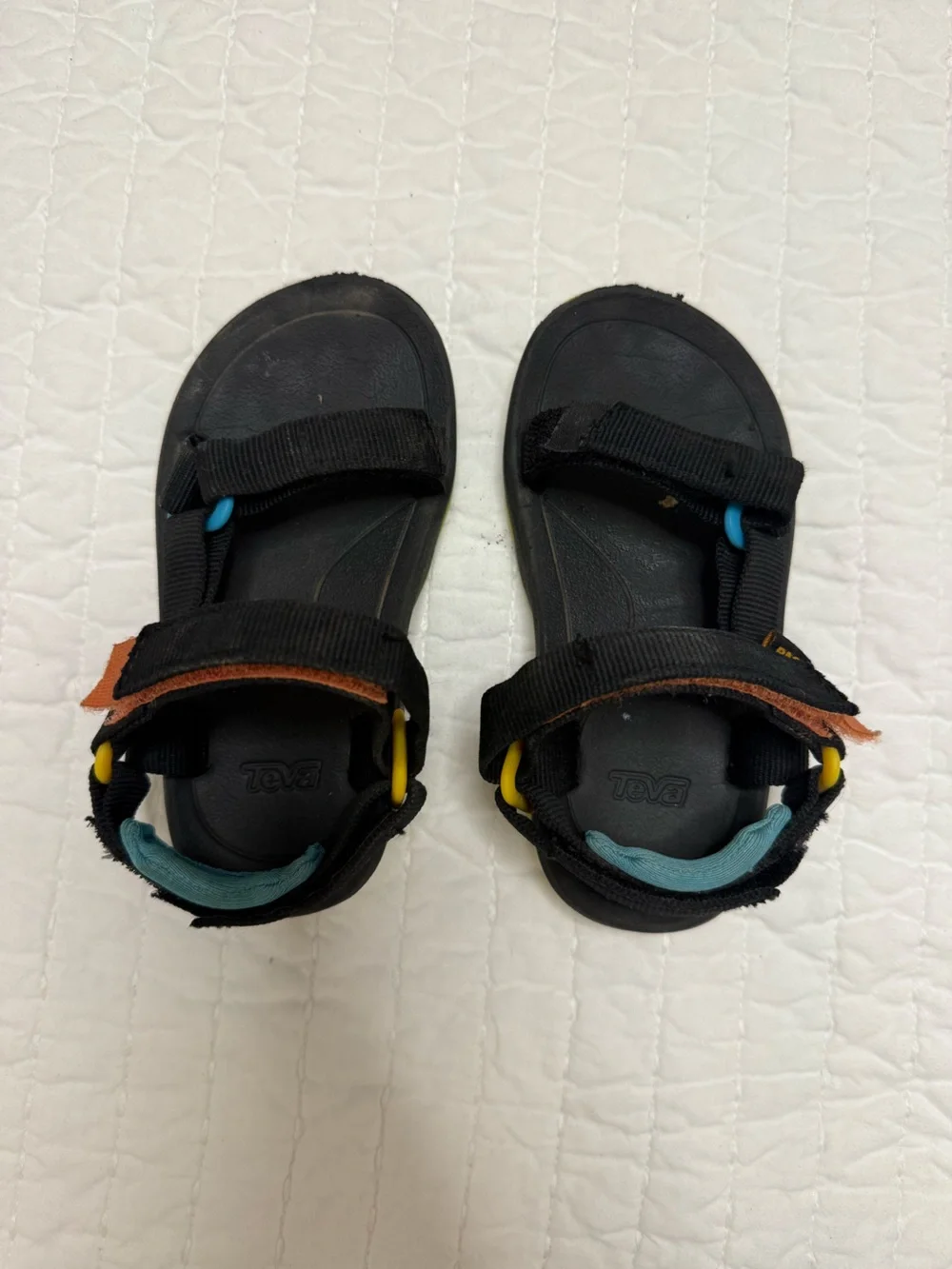 Toddler teva, size 7